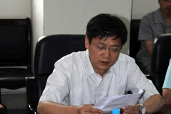 西瑪電機(jī)董事長楊允成被評(píng)為“陜西省十大民營企業(yè)家”。 西瑪電機(jī)董事長楊允成被評(píng)為“陜西省十大民營企業(yè)家”。