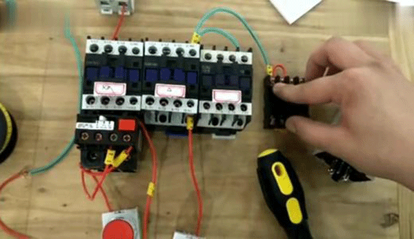 Y系列高壓三相異步電動機(jī)的功率控制需要哪些元件? Y系列高壓三相異步電動機(jī)的功率控制需要哪些元件?